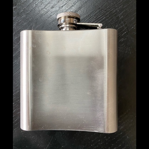 Cabi flask - Picture 2 of 2